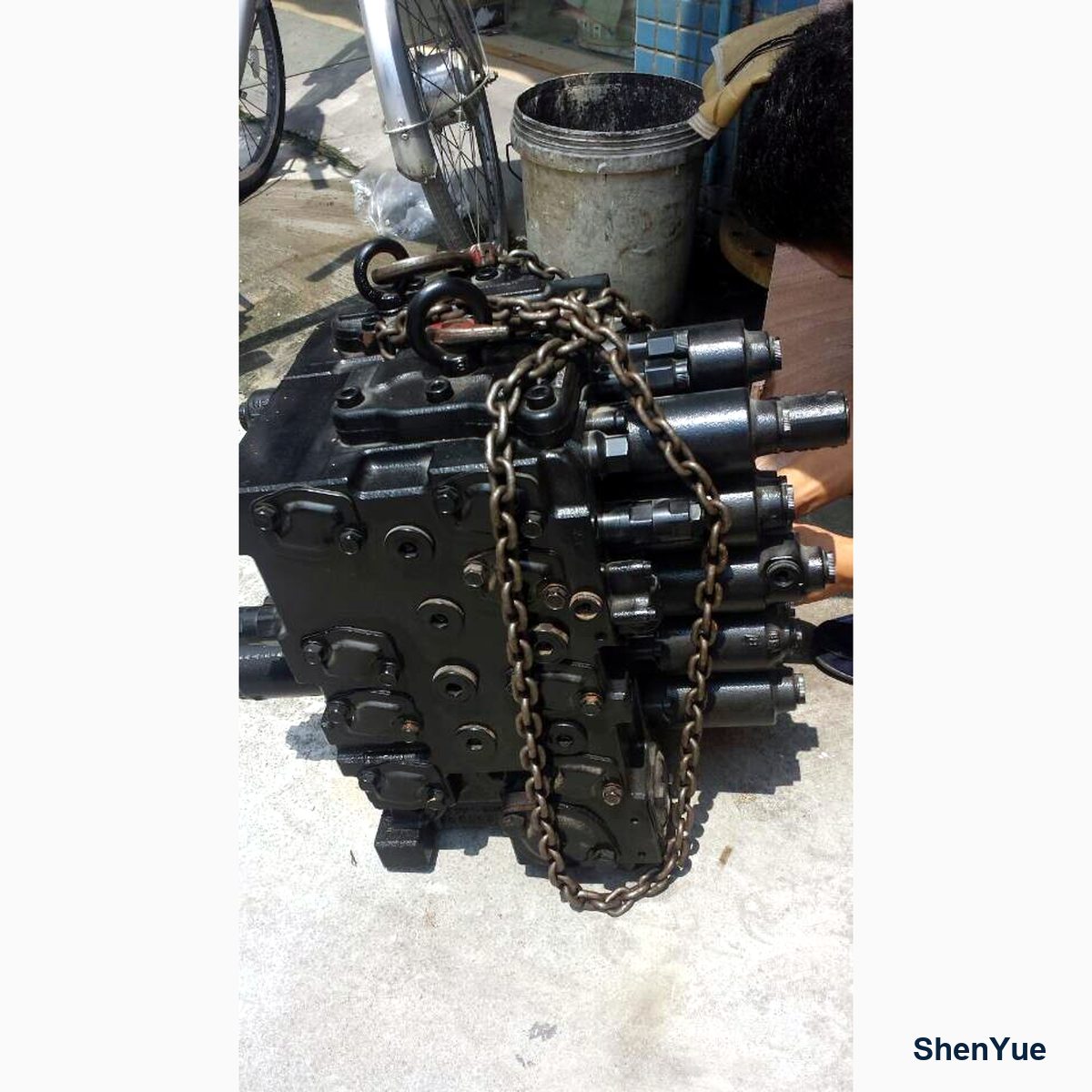 Control Valve Assy photo 1
