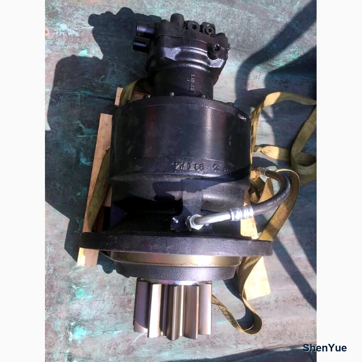 Swing Motor Assy with Reduction LS15V00023F1 Kobelco part — real photo from our Guangzhou warehouse