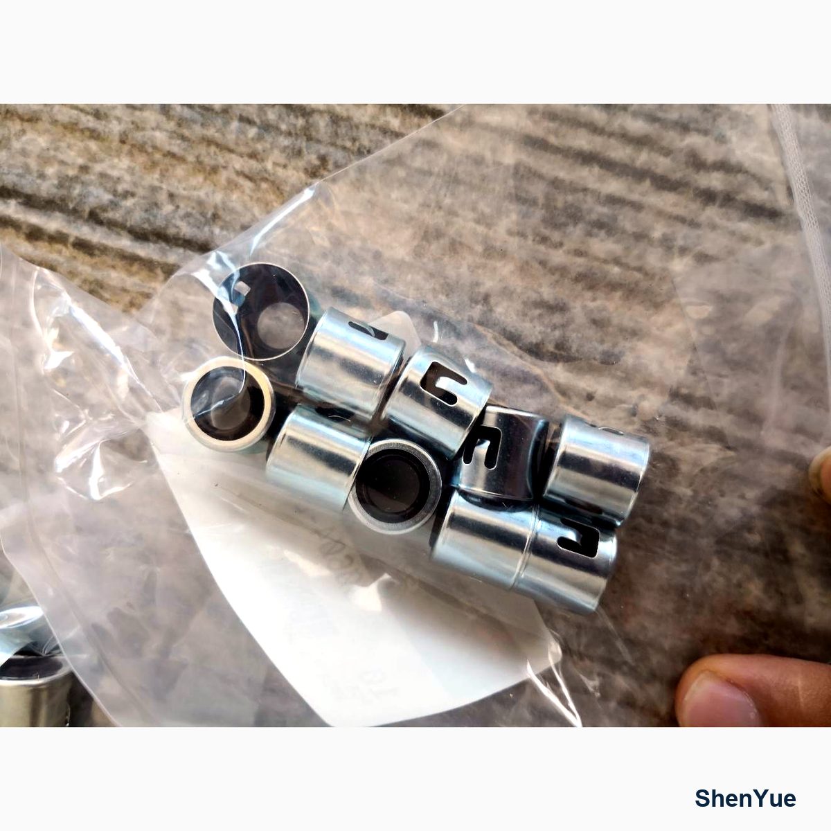 Valve Stem Oil photo 1