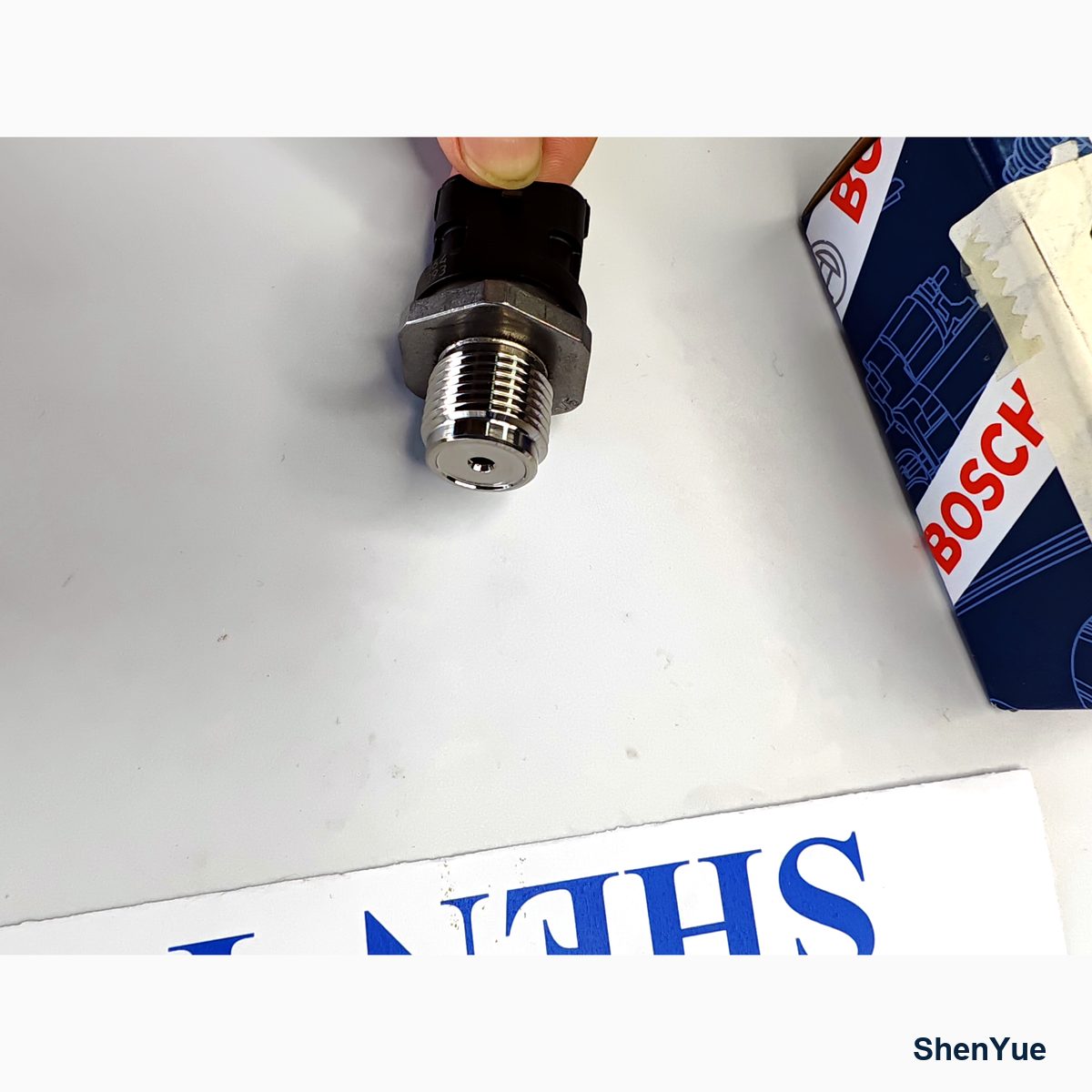 Common Rail Press Sensor photo 1