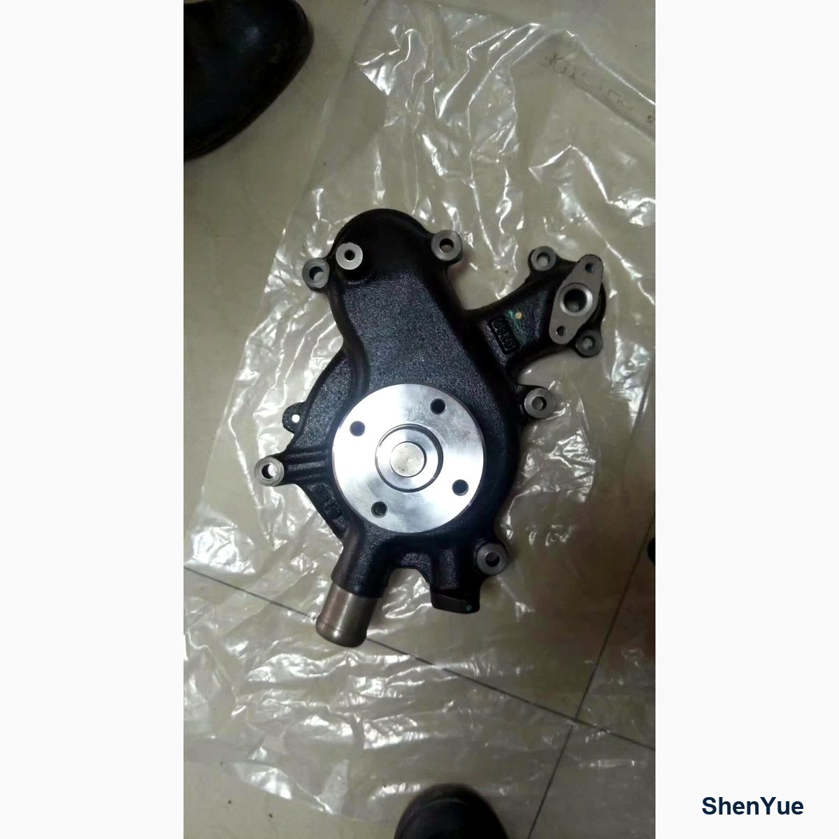 Water Pump VH16100E0491 Kobelco part — real photo from our Guangzhou warehouse