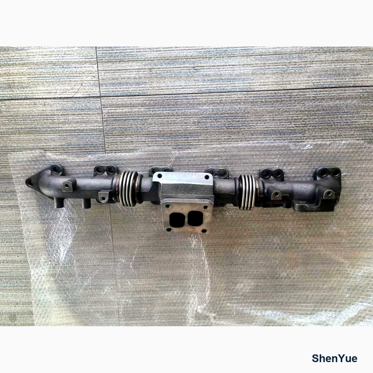 Exhaust Manifold photo 2