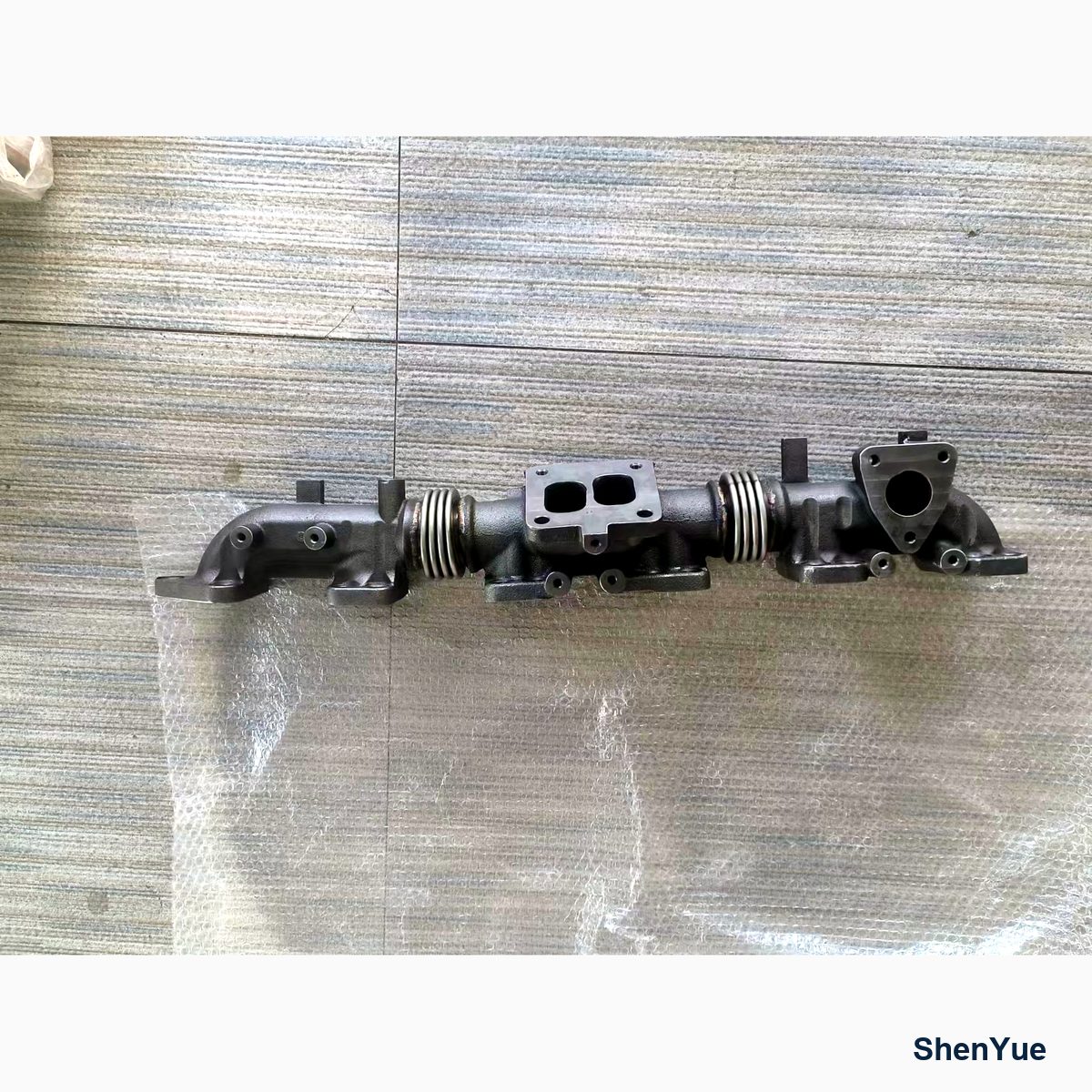 Exhaust Manifold photo 3