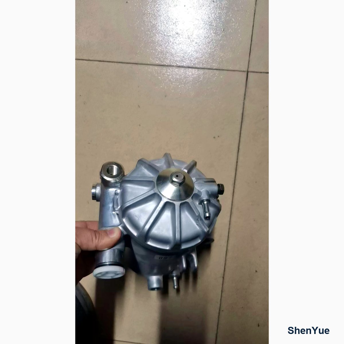 Fuel Filter Assy photo 1