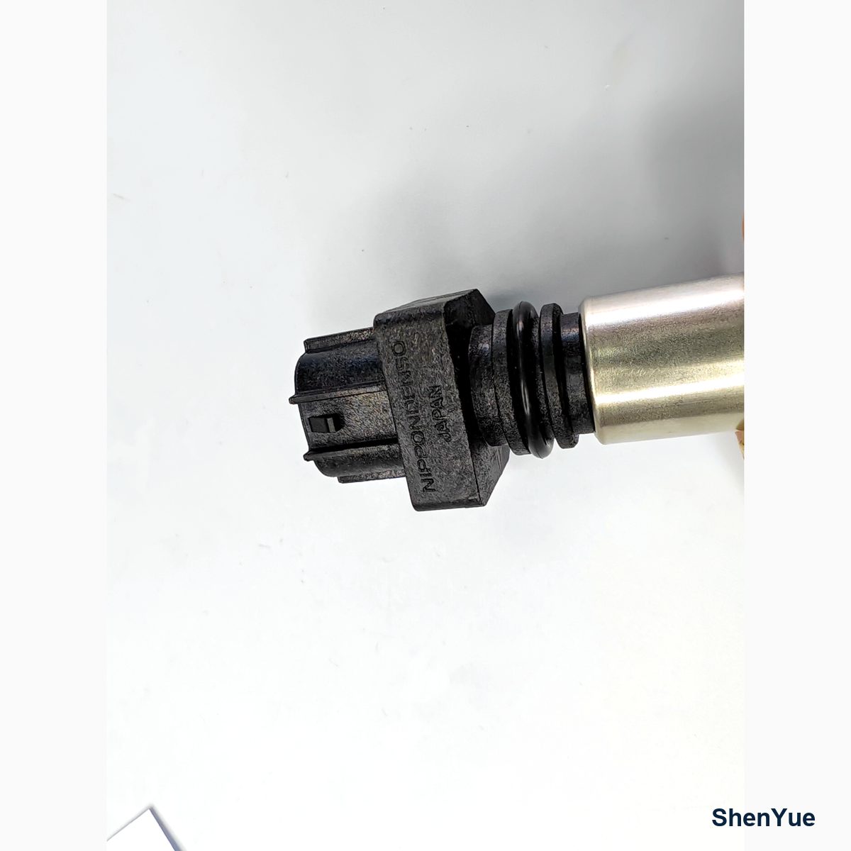 ECU Speed Sensor VH89411E0050 Kobelco part — real photo from our Guangzhou warehouse