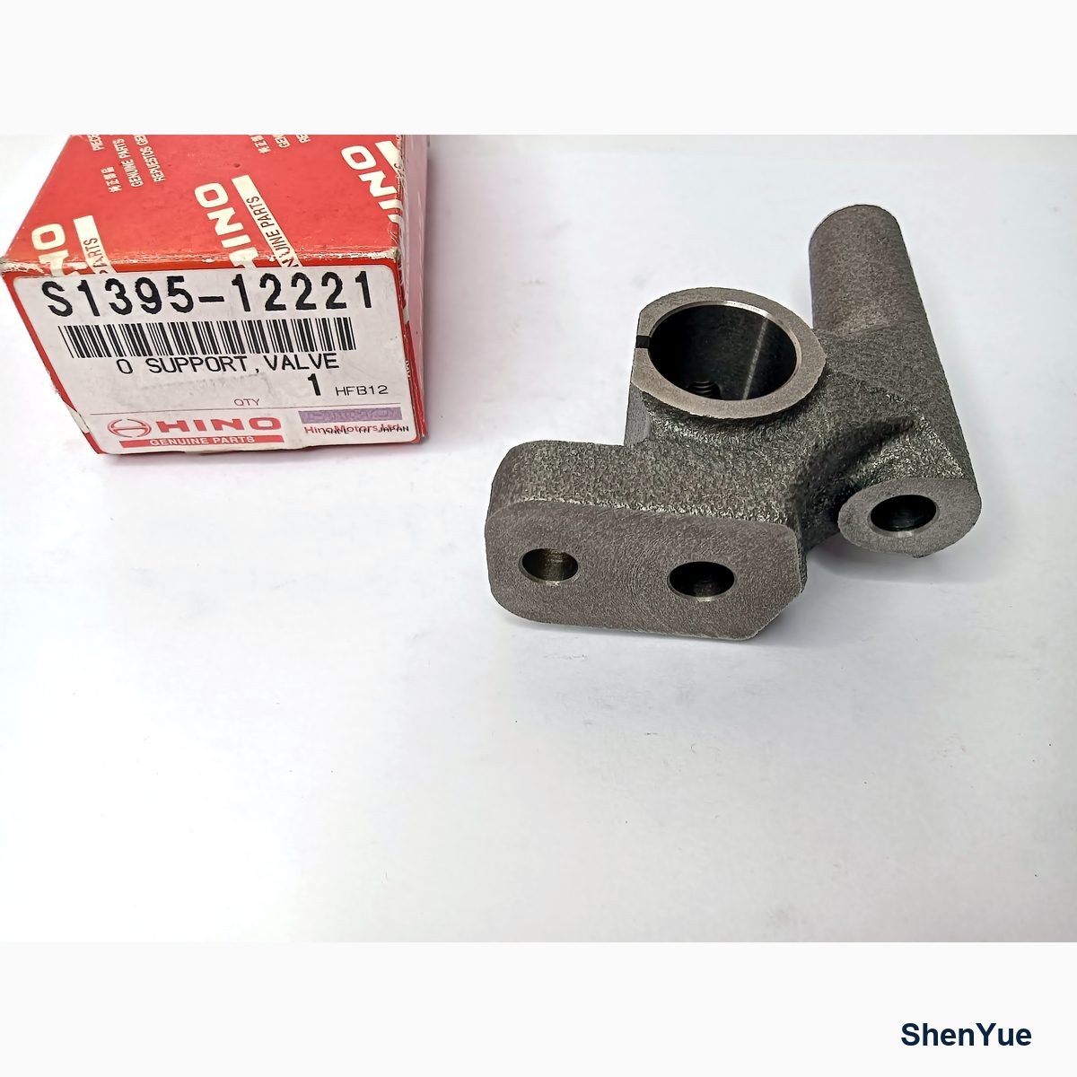 Engine Valve Rocker Bracket photo 3