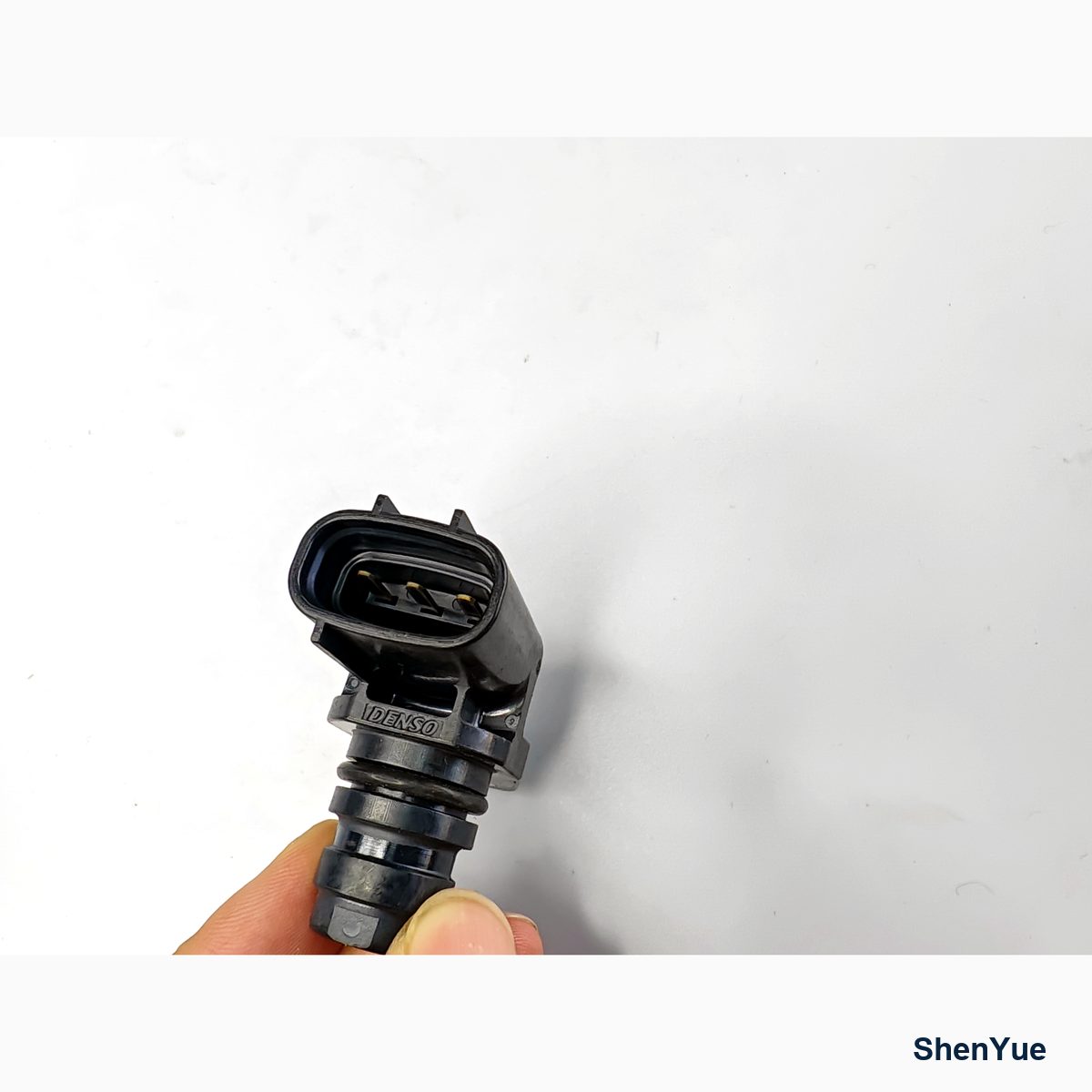 Camshaft Speed Sensor photo 2