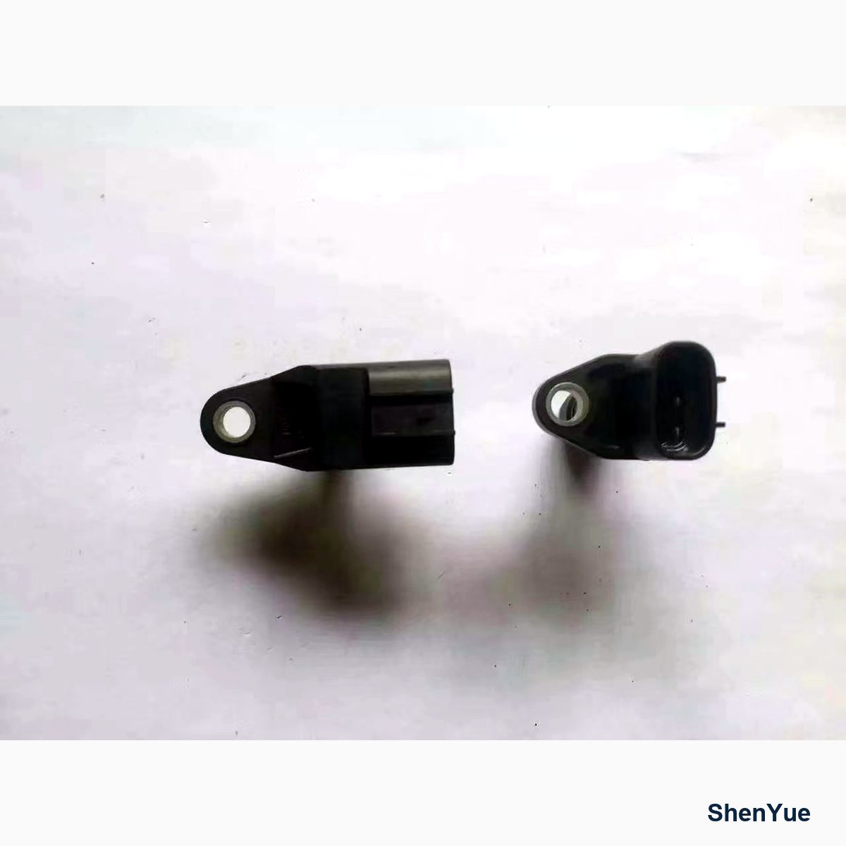 Camshaft Speed Sensor photo 4