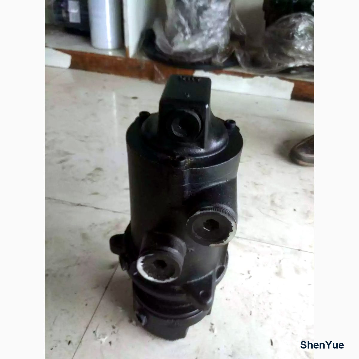 Swivel Joint Center YN55V00053F1 Kobelco part — real photo from our Guangzhou warehouse