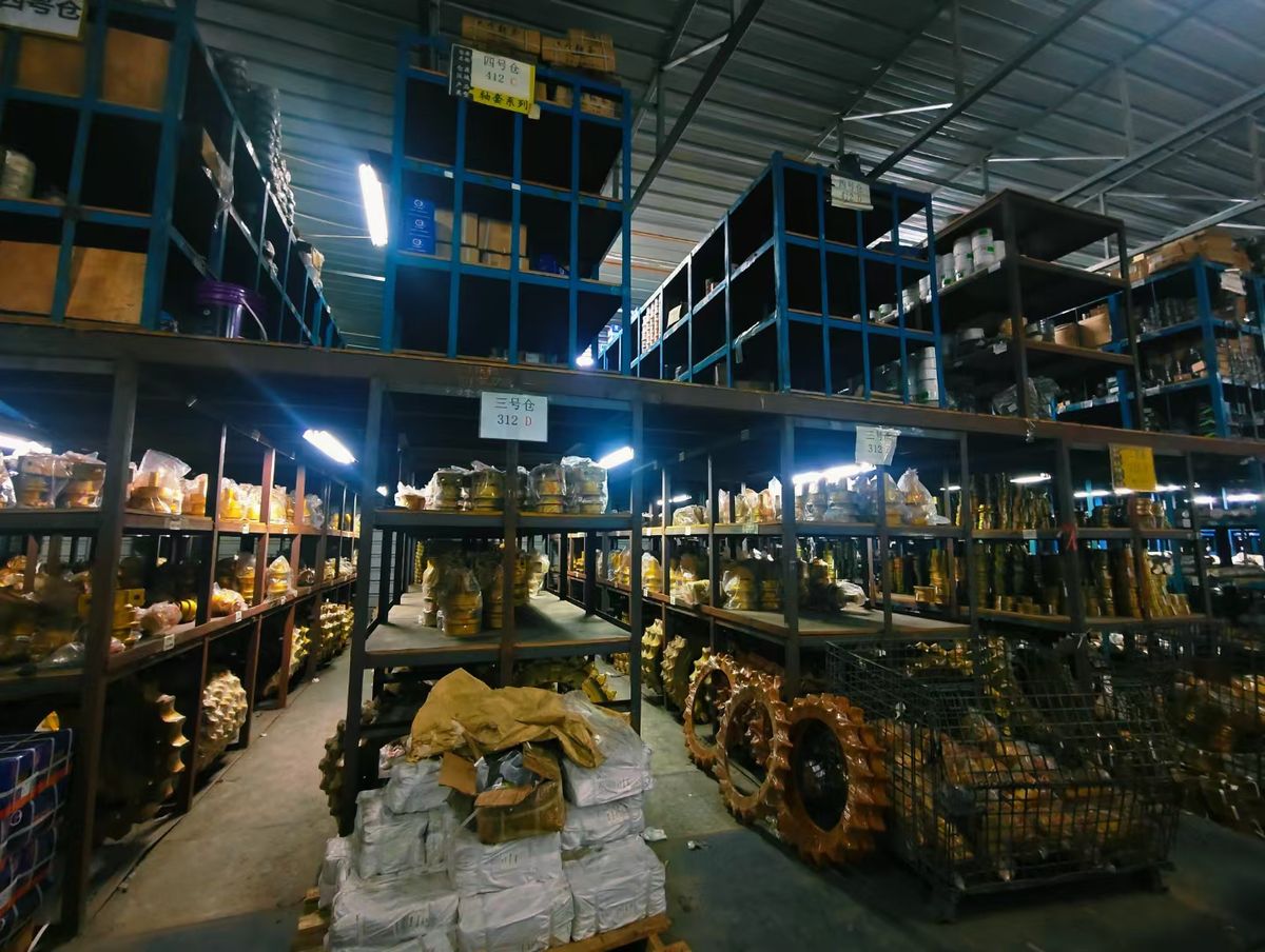 Kobelco excavator parts warehouse of Guangzhou Shenyue Machinery Technology Co., Ltd., Guangzhou